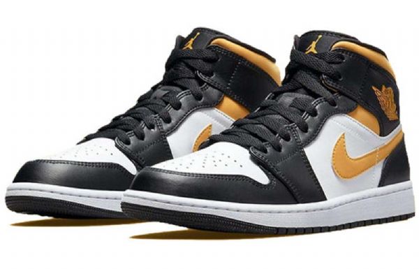Nike Air Jordan 1 Mid Tops Retro Koripallokengät Miehille Musta Kulta