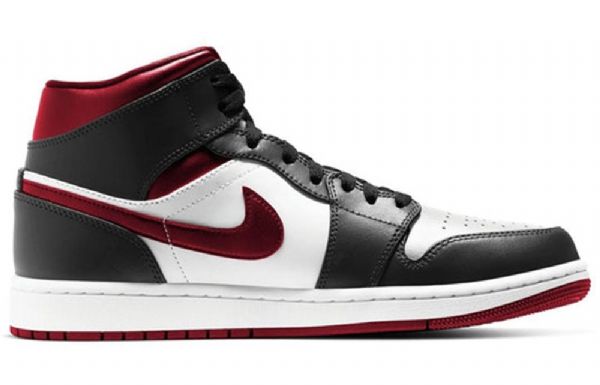 Nike Air Jordan 1 Mid Tops Retro Koripallokengät Miehille Musta Punainen