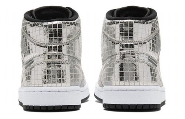 Nike Air Jordan 1 Mid Tops Retro Koripallokengät Naisille Hopea