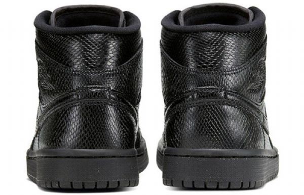 Nike Air Jordan 1 Mid Tops Retro Koripallokengät Naisille Musta
