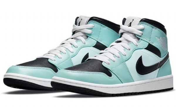 Nike Air Jordan 1 Mid Tops Retro Koripallokengät Naisille Musta