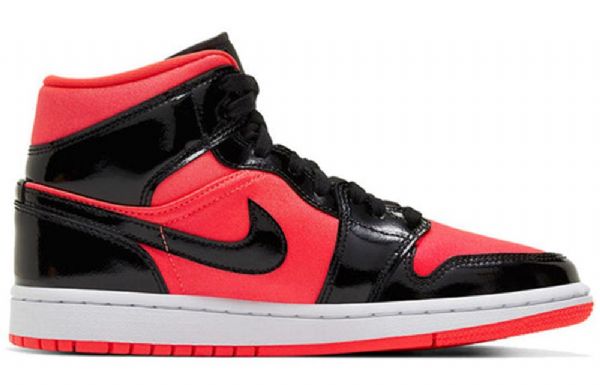 Nike Air Jordan 1 Mid Tops Retro Koripallokengät Naisille Musta Punainen