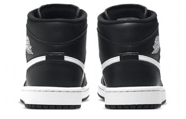 Nike Air Jordan 1 Mid Tops Retro Koripallokengät Naisille Musta Valkoinen