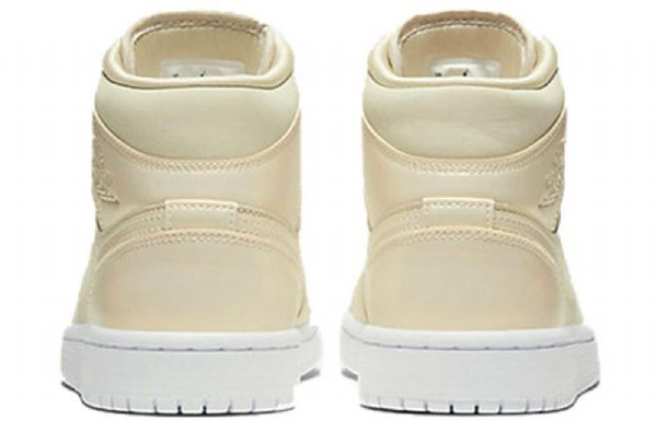 Nike Air Jordan 1 Mid Tops Retro Koripallokengät Naisille Sitruunankeltainen