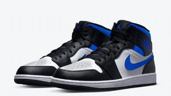 Nike Air Jordan 1 Mid Tops Royal Kengät Miehille Musta Valkoinen Sininen