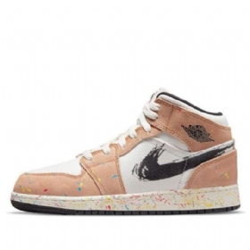 Nike Air Jordan 1 Mid Tops Se Gs Koripallokengät Miehille Khaki Valkoinen