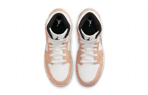 Nike Air Jordan 1 Mid Tops Se Gs Koripallokengät Miehille Khaki Valkoinen