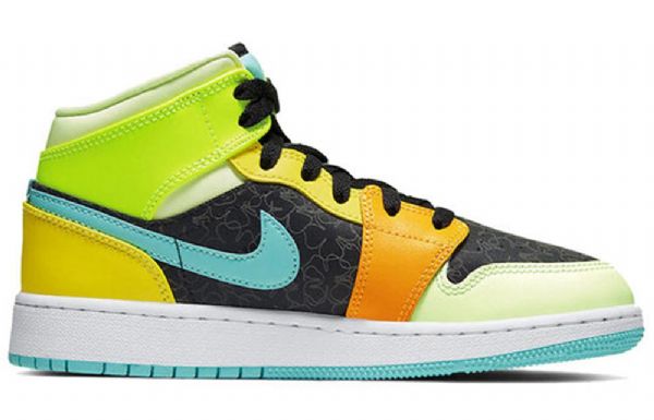 Nike Air Jordan 1 Mid Tops Se Gs Koripallokengät Miehille Monivärinen
