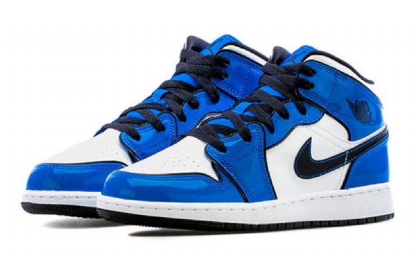 Nike Air Jordan 1 Mid Tops Se Gs Koripallokengät Miehille Sininen