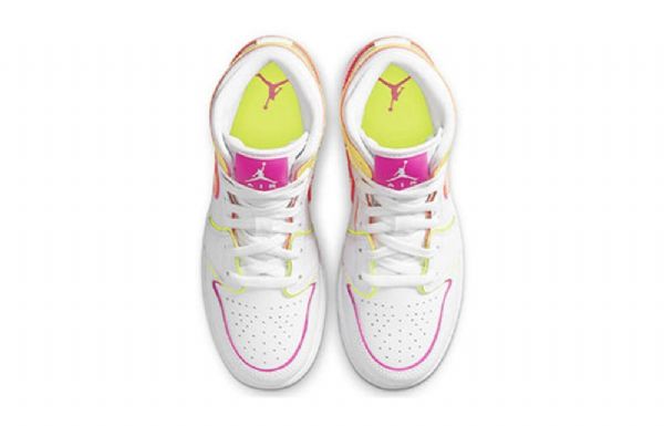 Nike Air Jordan 1 Mid Tops Se Gs Koripallokengät Miehille Valkoinen
