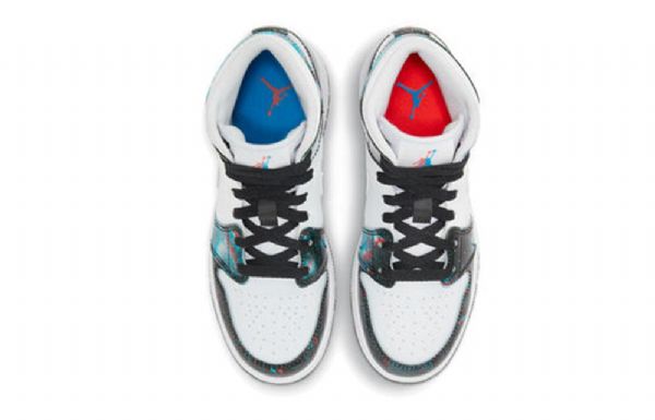 Nike Air Jordan 1 Mid Tops Se Gs Koripallokengät Miehille Valkoinen Musta