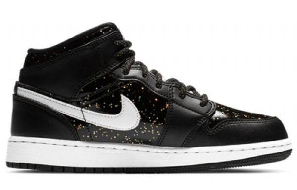 Nike Air Jordan 1 Mid Tops Se Gs Koripallokengät Miesten Musta