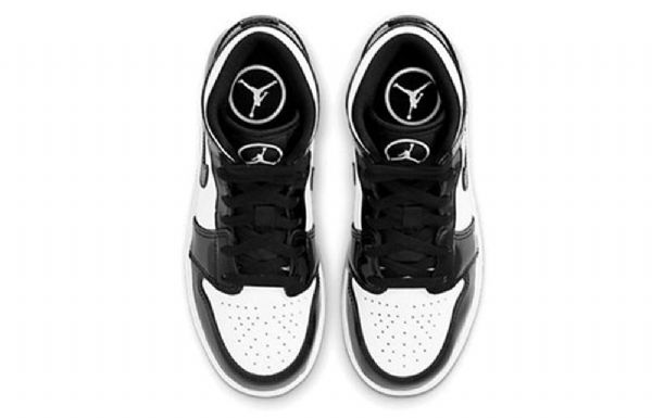 Nike Air Jordan 1 Mid Tops Se Gs Koripallokengät Miesten Musta Valkoinen