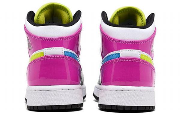 Nike Air Jordan 1 Mid Tops Se Gs Koripallokengät Miesten Musta Valkoinen Fuksia