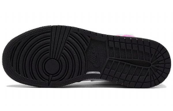 Nike Air Jordan 1 Mid Tops Se Gs Koripallokengät Miesten Musta Valkoinen Fuksia