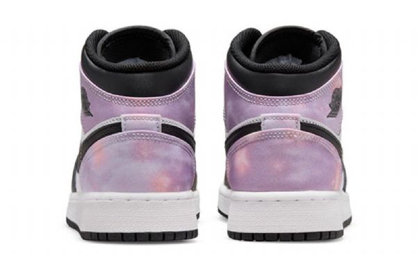 Nike Air Jordan 1 Mid Tops Se Gs Zen Master Kengät Miehille Purppura Musta Valkoinen