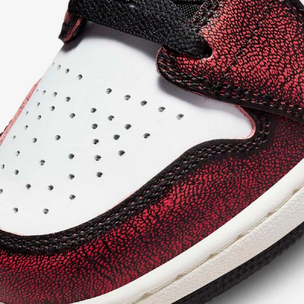 Nike Air Jordan 1 Mid Tops Se Kengät Lapsille Mustavalkoinen