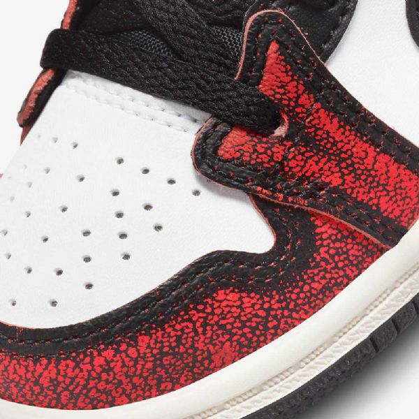 Nike Air Jordan 1 Mid Tops Se Kengät Lapsille Mustavalkoinen