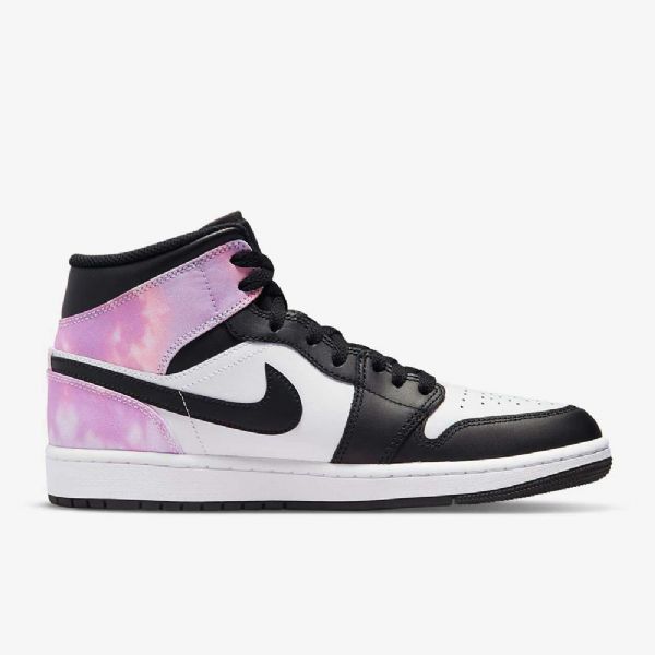 Nike Air Jordan 1 Mid Tops Se Kengät Miehille Musta Valkoinen Coral