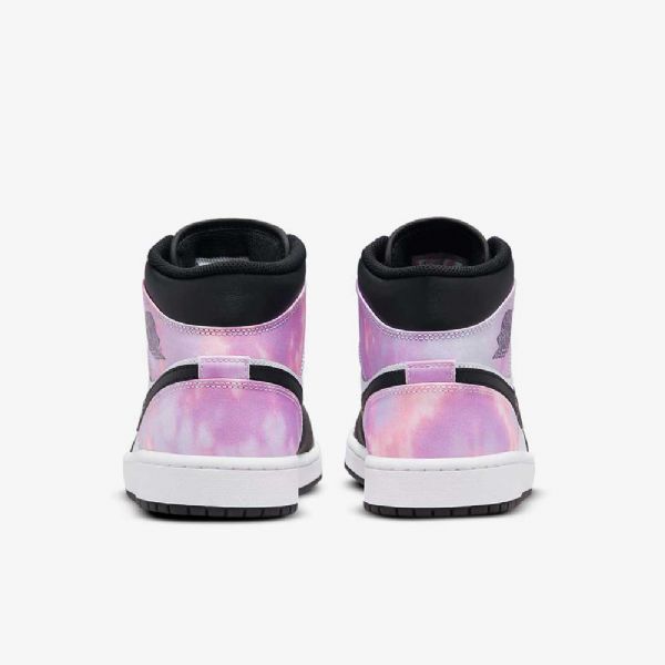 Nike Air Jordan 1 Mid Tops Se Kengät Naisille Musta Valkoinen Coral