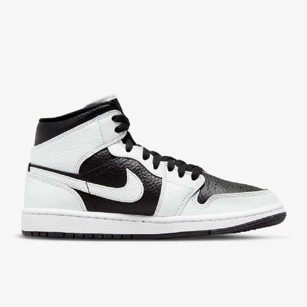 Nike Air Jordan 1 Mid Tops Se Kengät Naisille Valkoinen Musta