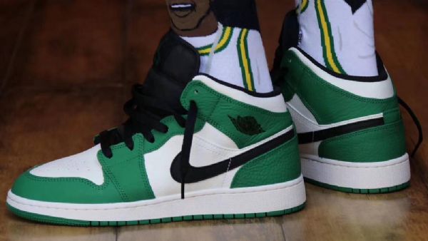 Nike Air Jordan 1 Mid Tops Se Miesten Kengät Vihreä Musta