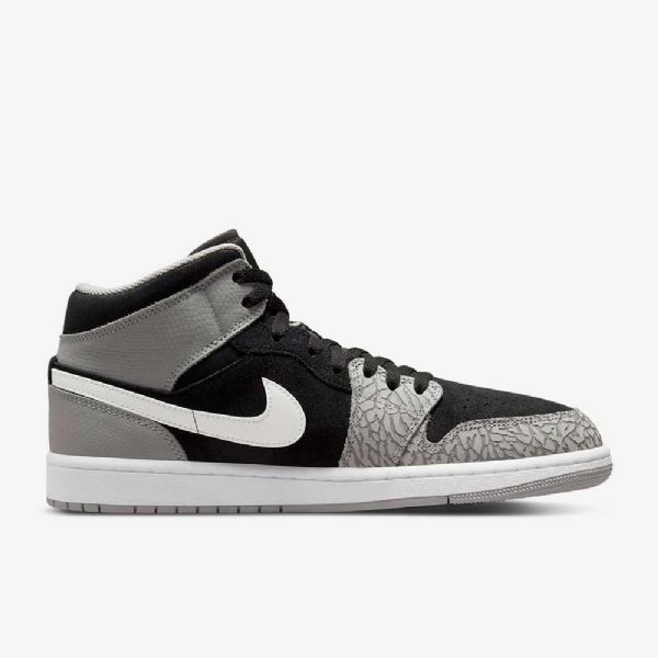 Nike Air Jordan 1 Mid Tops Se Naisten Kengät Musta Valkoinen Vaaleanharmaa Punainen
