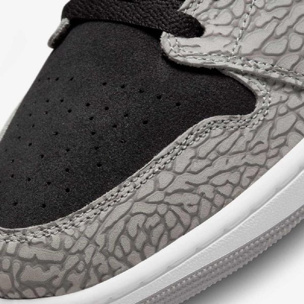 Nike Air Jordan 1 Mid Tops Se Naisten Kengät Musta Valkoinen Vaaleanharmaa Punainen