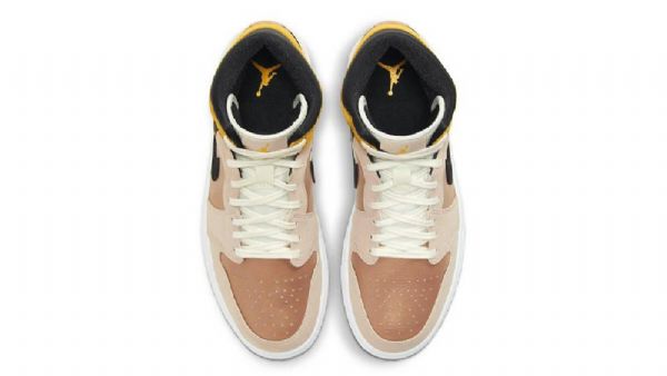 Nike Air Jordan 1 Mid Tops Se Particle Kengät Miehille Beige