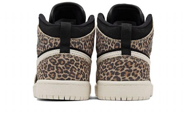 Nike Air Jordan 1 Mid Tops Se Ps Retro Koripallokengät Miehille Leopard
