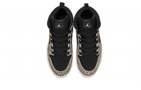 Nike Air Jordan 1 Mid Tops Se Ps Retro Koripallokengät Miehille Leopard