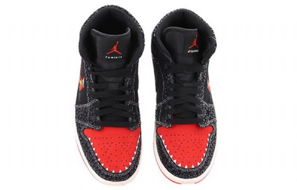 Nike Air Jordan 1 Mid Tops Se Retro Koripallokengät Miehille Musta