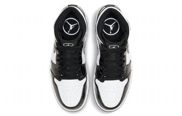 Nike Air Jordan 1 Mid Tops Se Retro Koripallokengät Miehille Musta Valkoinen