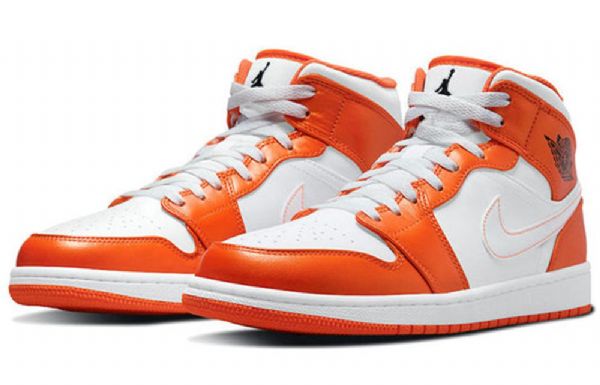 Nike Air Jordan 1 Mid Tops Se Retro Koripallokengät Miehille Oranssi