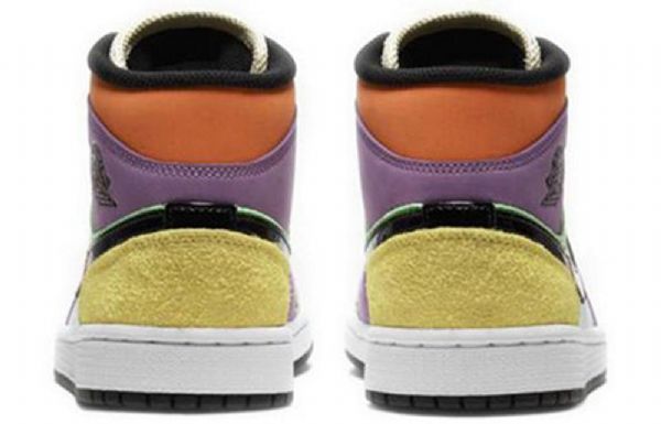 Nike Air Jordan 1 Mid Tops Se Retro Koripallokengät Naisille Monivärinen