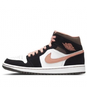 Nike Air Jordan 1 Mid Tops Se Retro Koripallokengät Naisille Musta Coral
