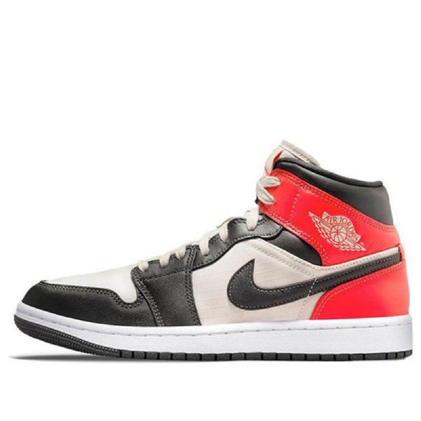 Nike Air Jordan 1 Mid Tops Se Retro Koripallokengät Naisille Musta Punainen