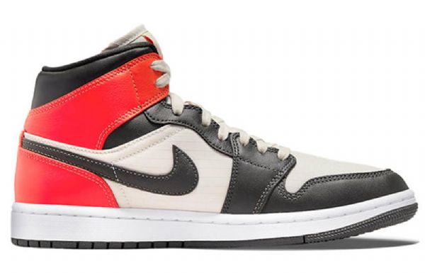 Nike Air Jordan 1 Mid Tops Se Retro Koripallokengät Naisille Musta Punainen