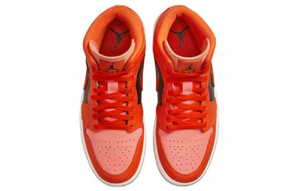 Nike Air Jordan 1 Mid Tops Se Retro Koripallokengät Naisille Oranssi
