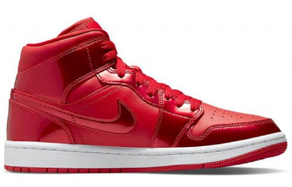 Nike Air Jordan 1 Mid Tops Se Retro Koripallokengät Naisille Punainen