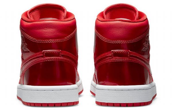 Nike Air Jordan 1 Mid Tops Se Retro Koripallokengät Naisille Punainen