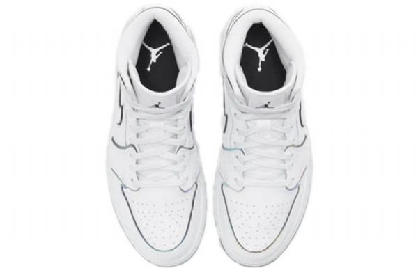 Nike Air Jordan 1 Mid Tops Se Retro Koripallokengät Naisille Valkoinen