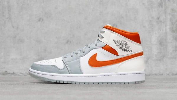 Nike Air Jordan 1 Mid Tops Se Starfish Kengät Miehille Valkooranssi