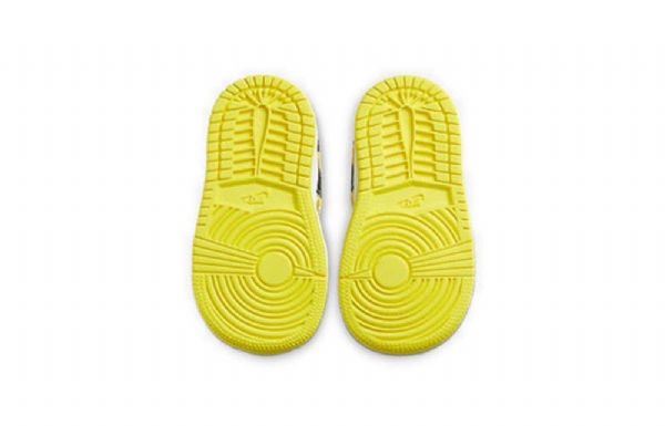 Nike Air Jordan 1 Mid Tops Se Td Kengät Lapsille Vaaleanpunainen Keltainen