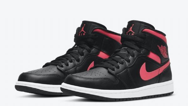 Nike Air Jordan 1 Mid Tops Sireenikengät Miehille Musta Punainen