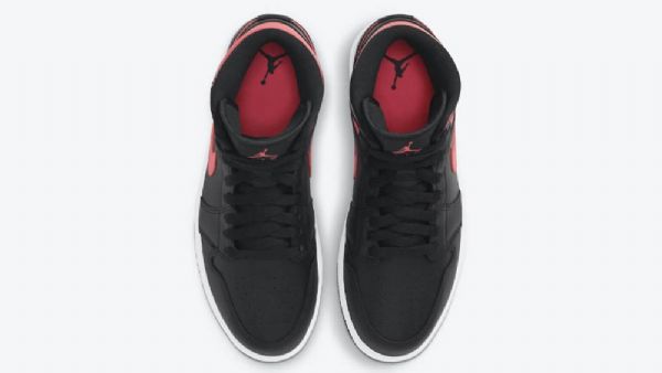 Nike Air Jordan 1 Mid Tops Sireenikengät Miehille Musta Punainen