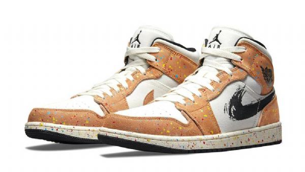 Nike Air Jordan 1 Mid Tops Siveltimen Vetokengät Miehille Coral Harmaa