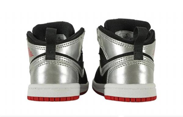 Nike Air Jordan 1 Mid Tops Td Kengät Lapsille Musta Hopea