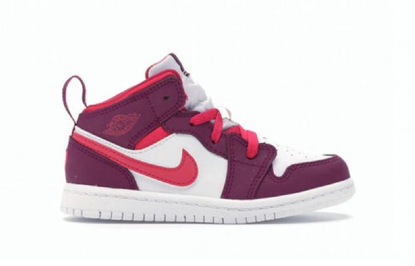 Nike Air Jordan 1 Mid Tops Td Kengät Lapsille Vaaleanpunainen