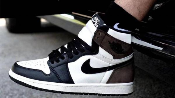 Nike Air Jordan 1 Mokka Kengät Naisille Musta Ruskea Valkoinen
